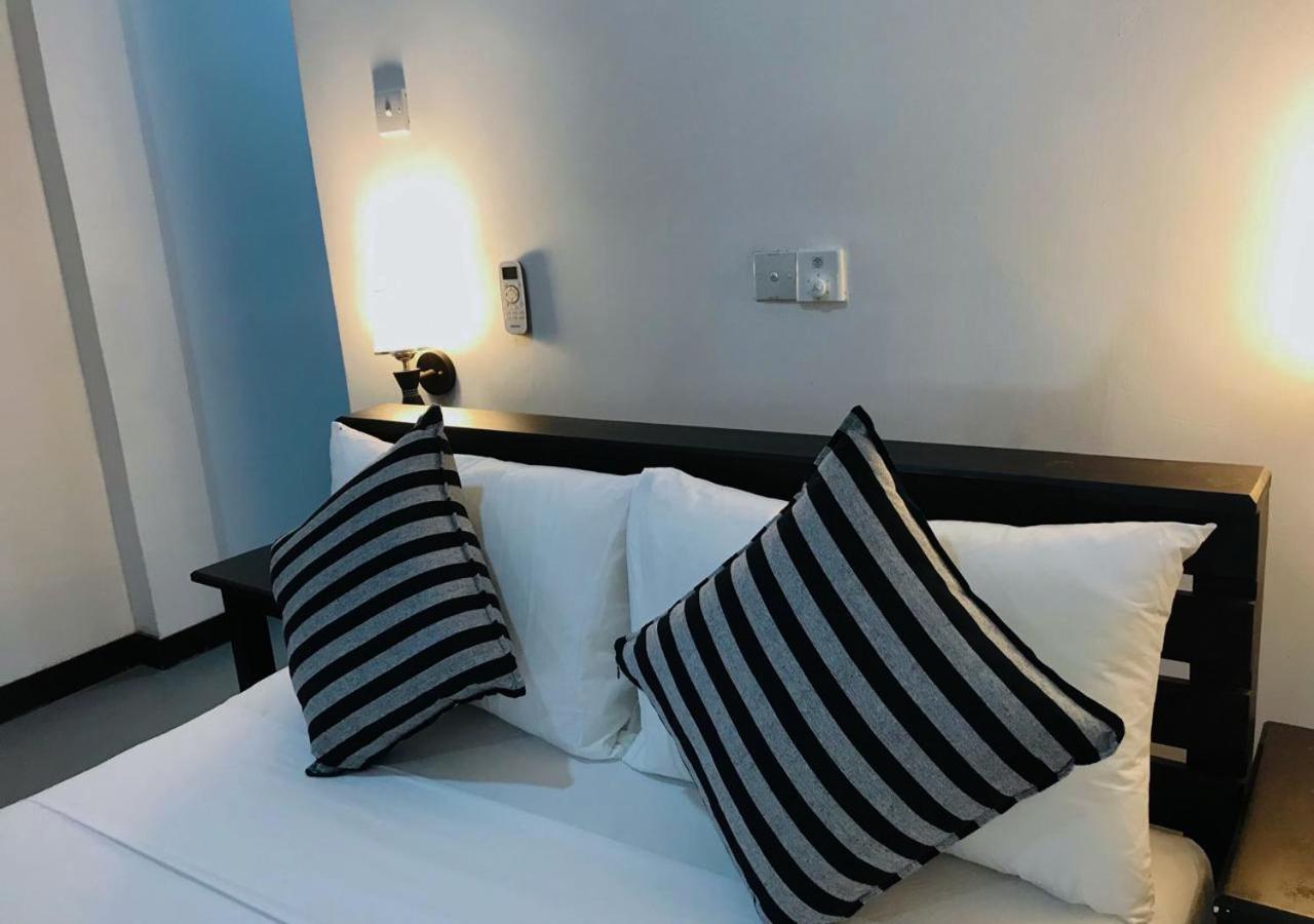 The Silent Sand Homestay Tangalle Extérieur photo